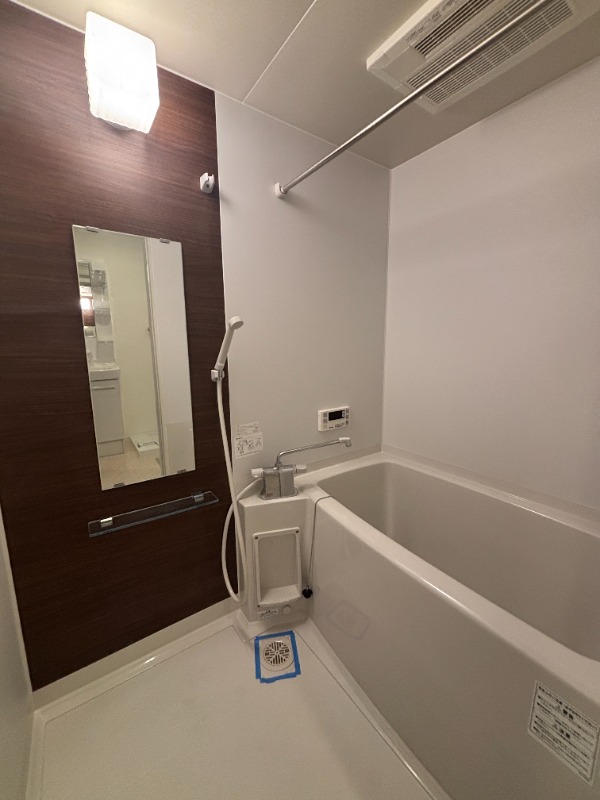 バス・シャワールーム　別号室イメージ