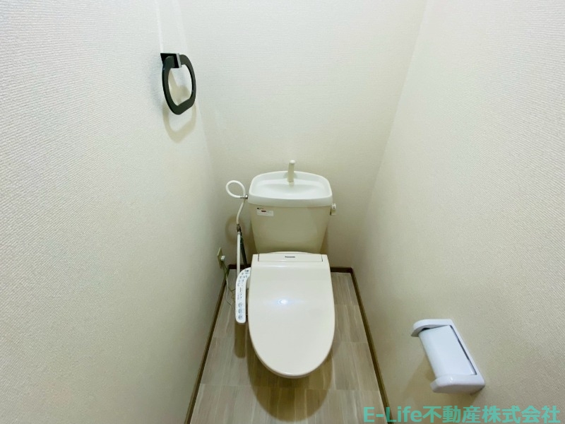 トイレ　※別部屋写真　反転