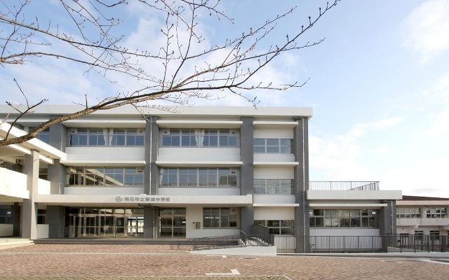 中学校　明石市立錦城中学校（中学校）まで91m