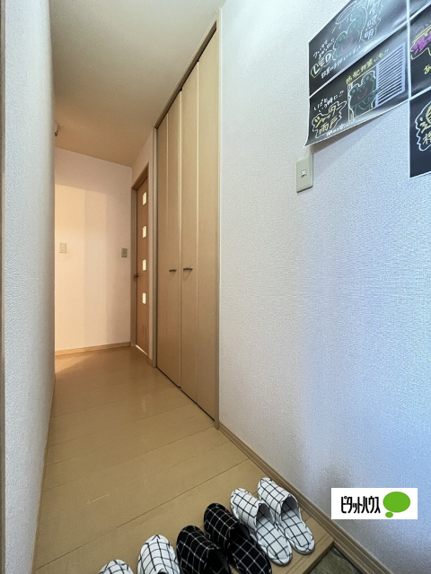 玄関　１０３