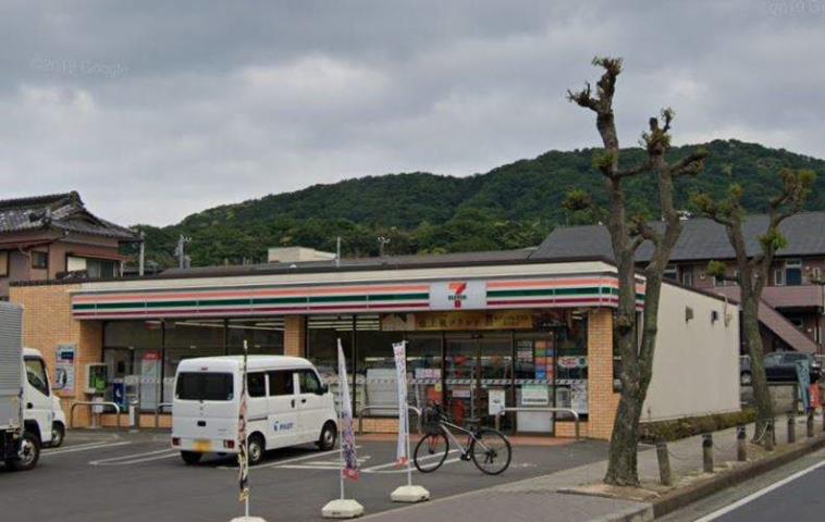 コンビニ　セブンイレブン（コンビニ）まで5203m