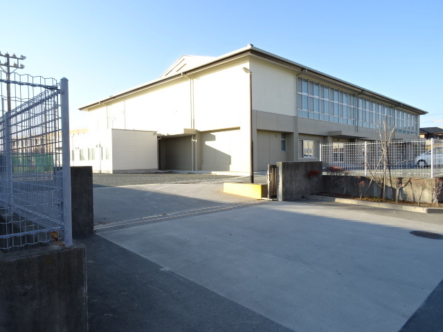 中学校　可美中学校（中学校）まで691m