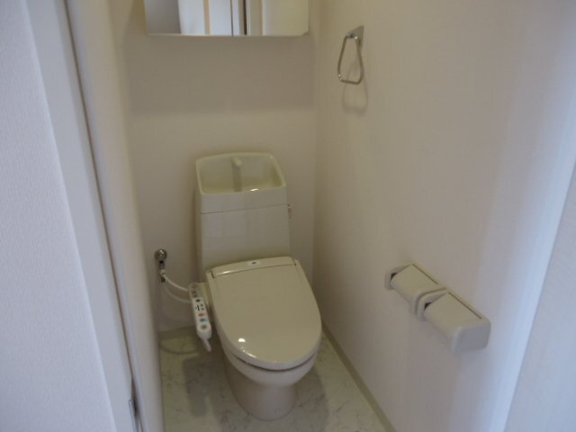 トイレ　シャワー付トイレ