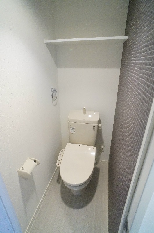 トイレ　別号室