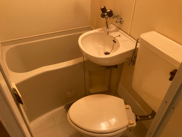 バス・シャワールーム