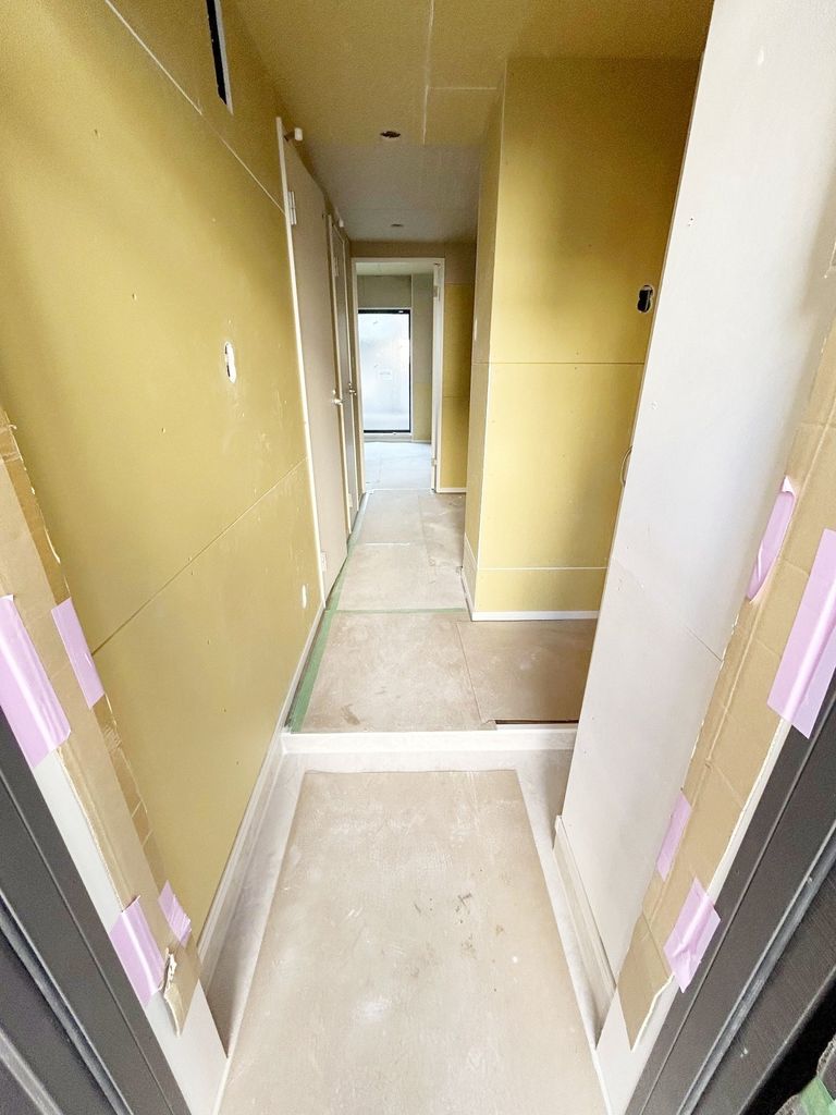 玄関　エントランス