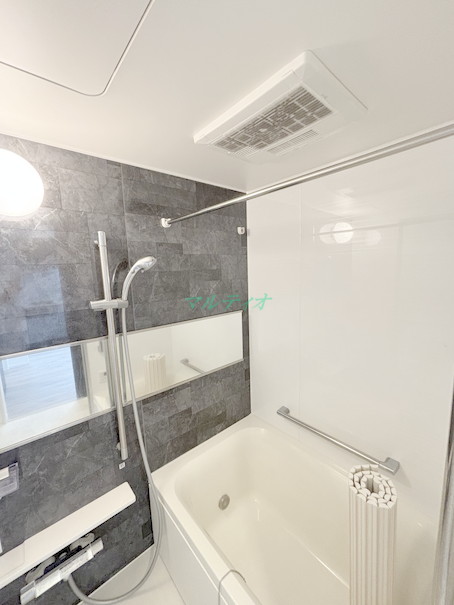 バス・シャワールーム　浴室