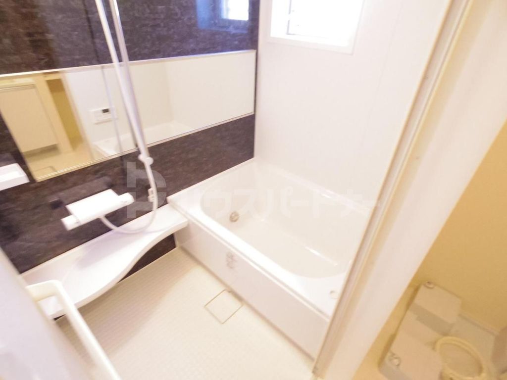 バス・シャワールーム　同物件別号室の参考写真です。