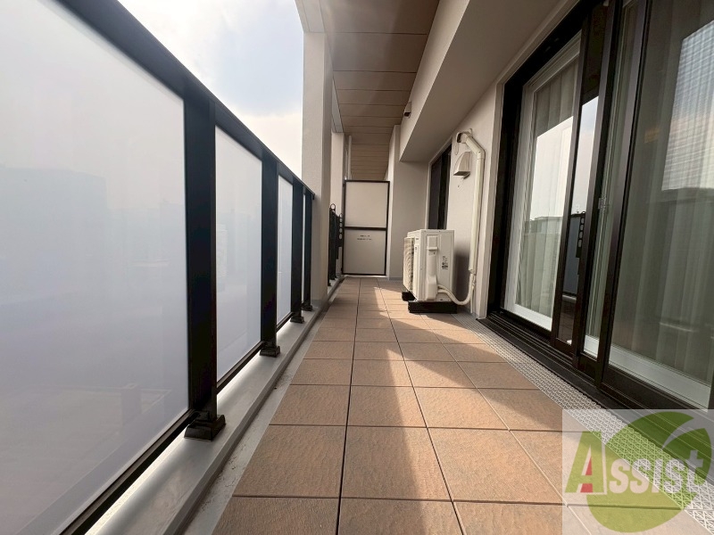 バルコニー　バルコニーです。天気の良い日には外干しができます！