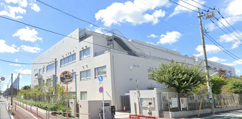 小学校　世田谷区立山野小学校（小学校）まで400m