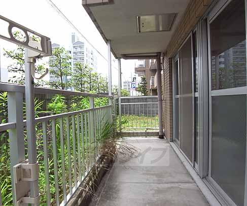 バルコニー　布団干せます。