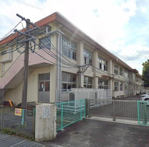 小学校　小佐井小学校小佐井校区児童育成クラブ（小学校）まで389m