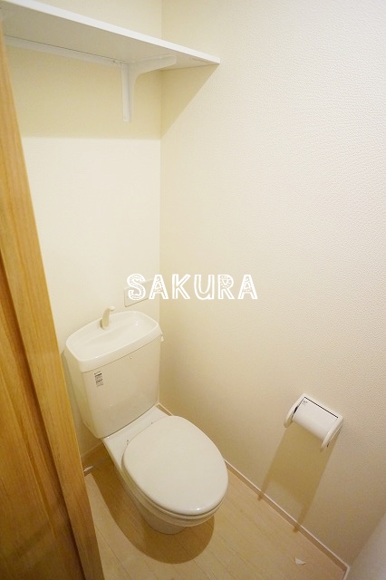 トイレ　落ち着いた色調のトイレです♪