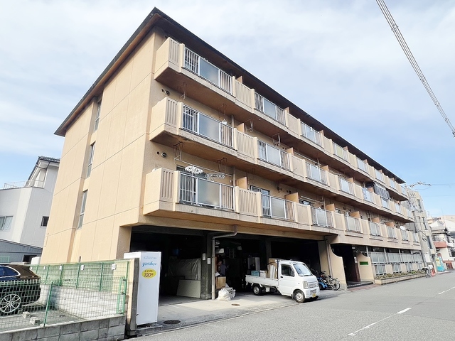 建物外観　阪急京都線・淡路駅まで徒歩８分