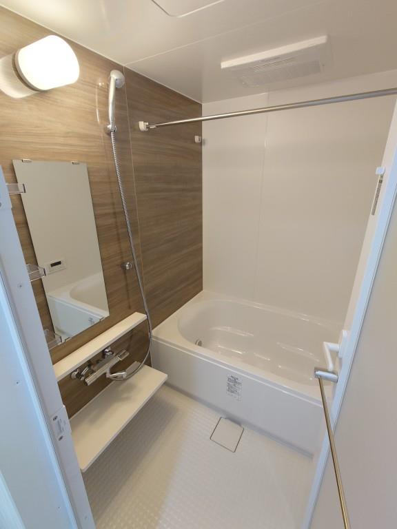 バス・シャワールーム　風呂