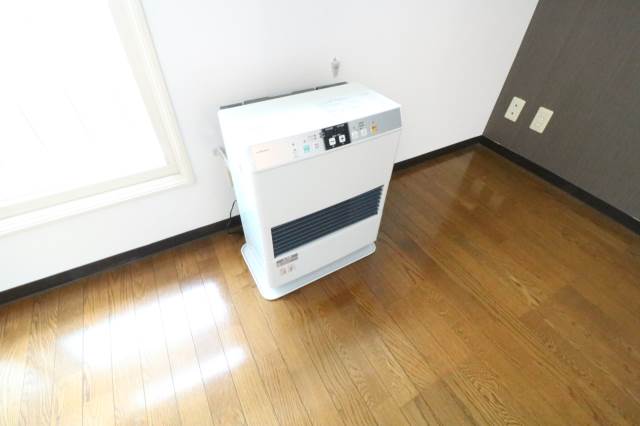 その他設備　灯油ストーブで冬も暖か♪