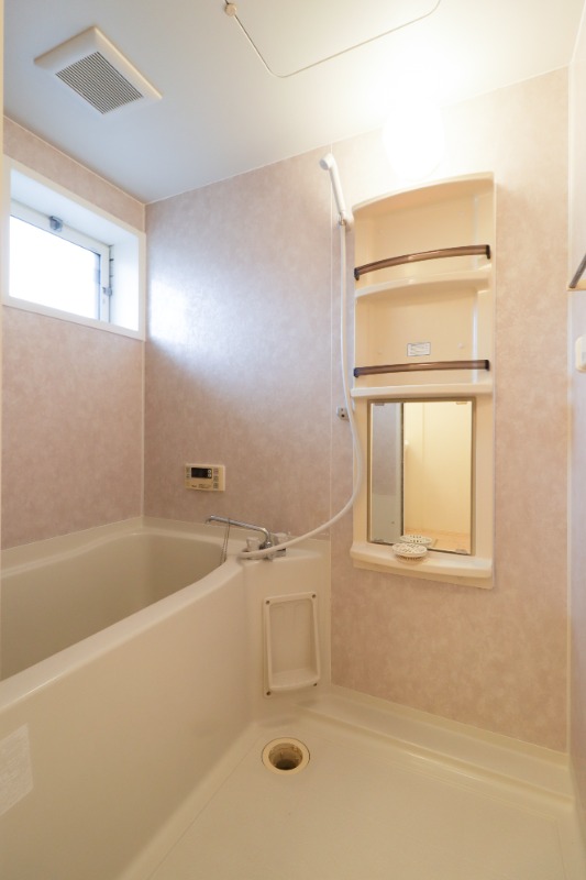 バス・シャワールーム　図面と現状に相違がある場合には現状を優先