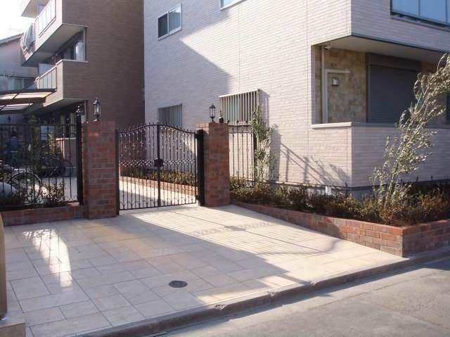 エントランス　エントランスアプローチ