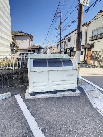 駐車場　現況が相違する場合は現況を優先致します。