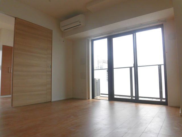 居室・リビング　コスモグランス南品川 ※写真は反転のお部屋です。 コスモグラ