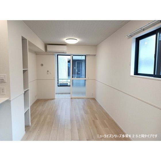 居室・リビング　同タイプの部屋の写真です