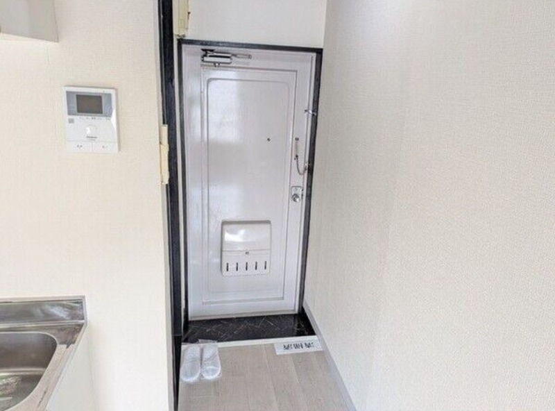 玄関　図面と現状に相違がある場合には現状を優先