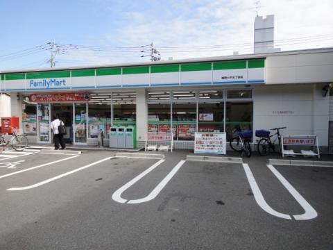 コンビニ　ファミリーマート福岡小戸五丁目店（コンビニ）まで569m