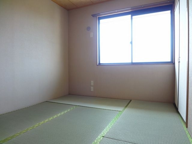 その他部屋・スペース　☆収納付き和室☆