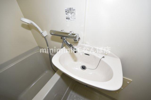 洗面設備　実際の部屋の写真です
