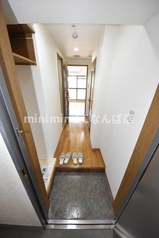 玄関　実際の部屋の写真です