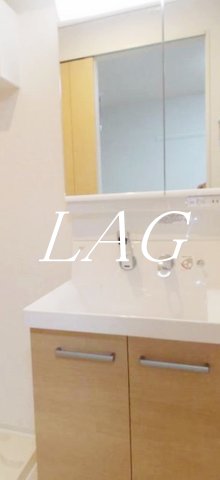 洗面設備　独立洗面台です。
