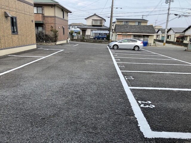 駐車場　駐車場