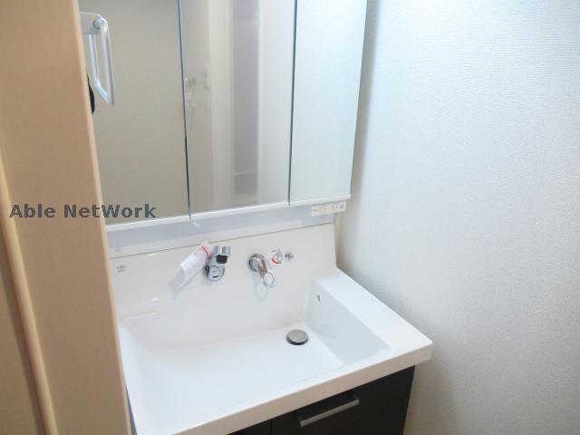 洗面設備　※同物件、別部屋の写真です