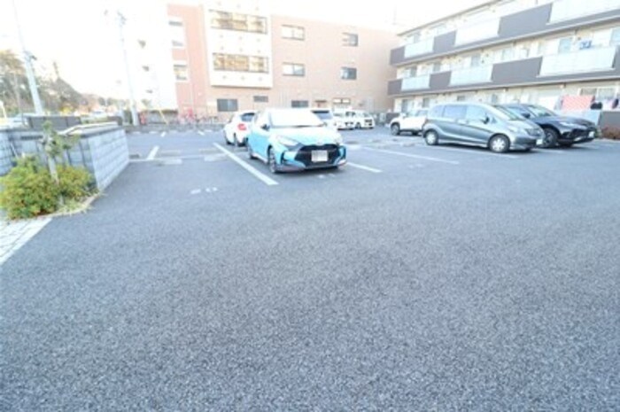 駐車場　空き要確認