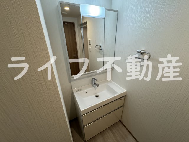 洗面設備　朝の身支度には欠かせない独立洗面化粧台