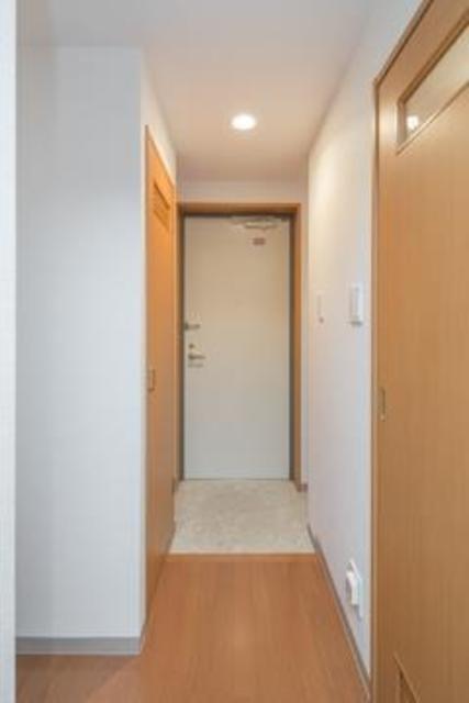 玄関　※写真は同タイプ住戸です。