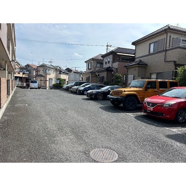 駐車場　駐車スペースもあります