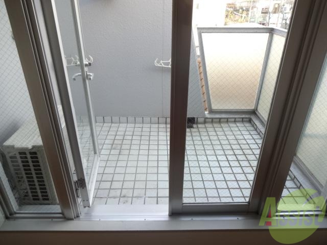 バルコニー　南向きのバルコニーです。