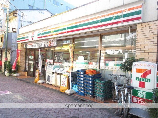 コンビニ　セブンイレブン（コンビニ）まで185m