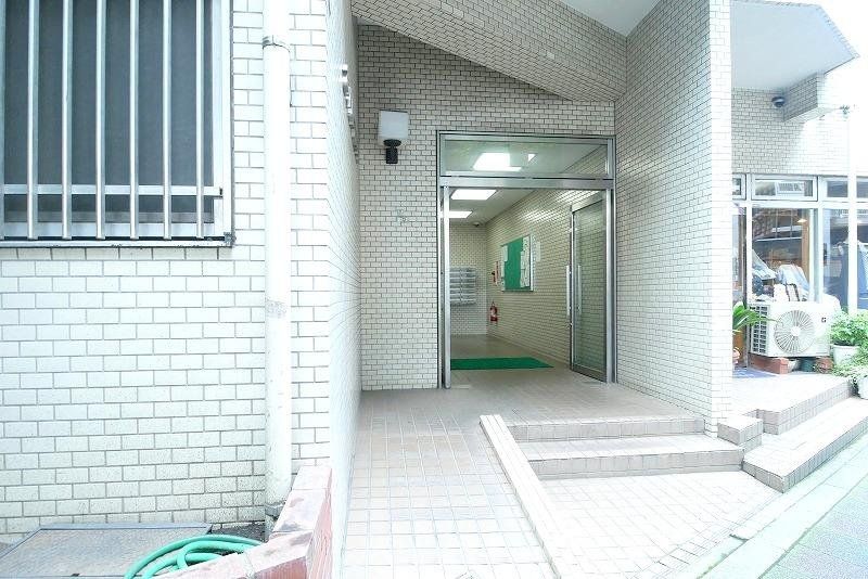 エントランス　エントランス