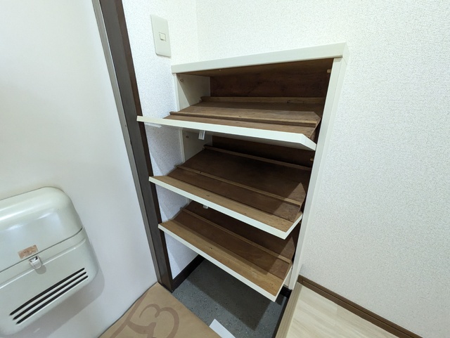 玄関　シューズボックスです♪