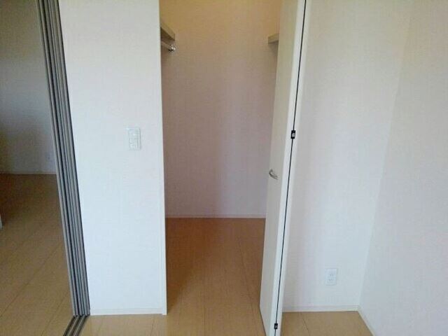 収納　ウォークインクローゼット