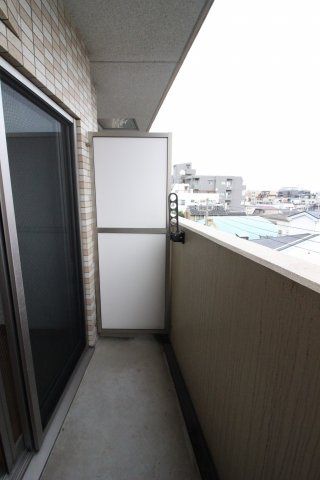 バルコニー　別タイプ参考写真　パークウェル文京千石　文京区千石2