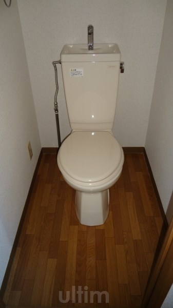トイレ　※別タイプのお写真のお部屋です。ご参考までに！