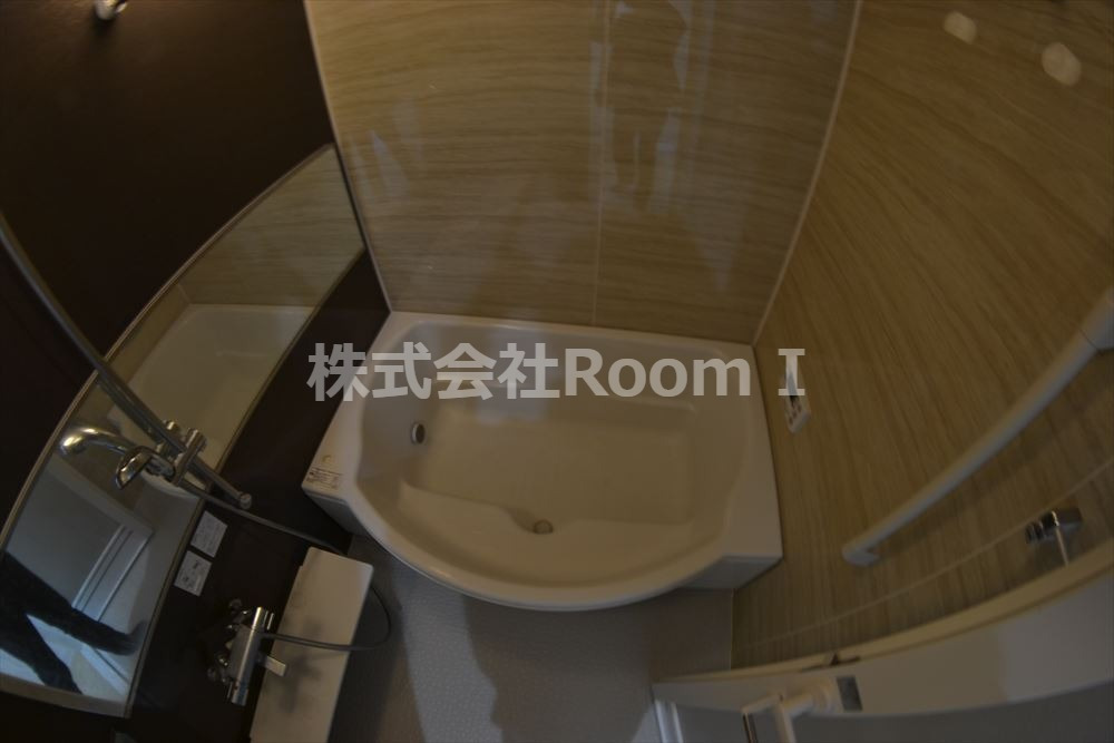 バス・シャワールーム　落ち着いた空間のお風呂です
