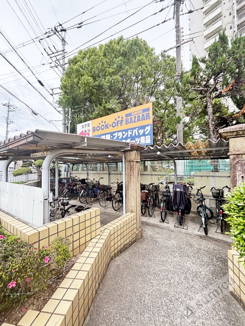 その他共有部分　屋根付き駐輪場が嬉しいです♪♪