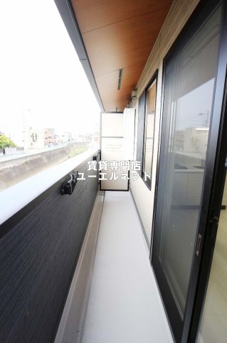 バルコニー　バルコニー付きで採光＆風通し良好！