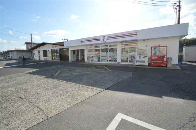 コンビニ　セブンイレブン（コンビニ）まで1100m