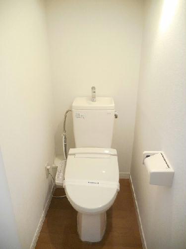 トイレ　ウォシュレット付き