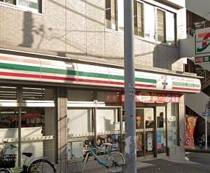 コンビニ　セブンイレブン横浜大倉山店（コンビニ）まで90m